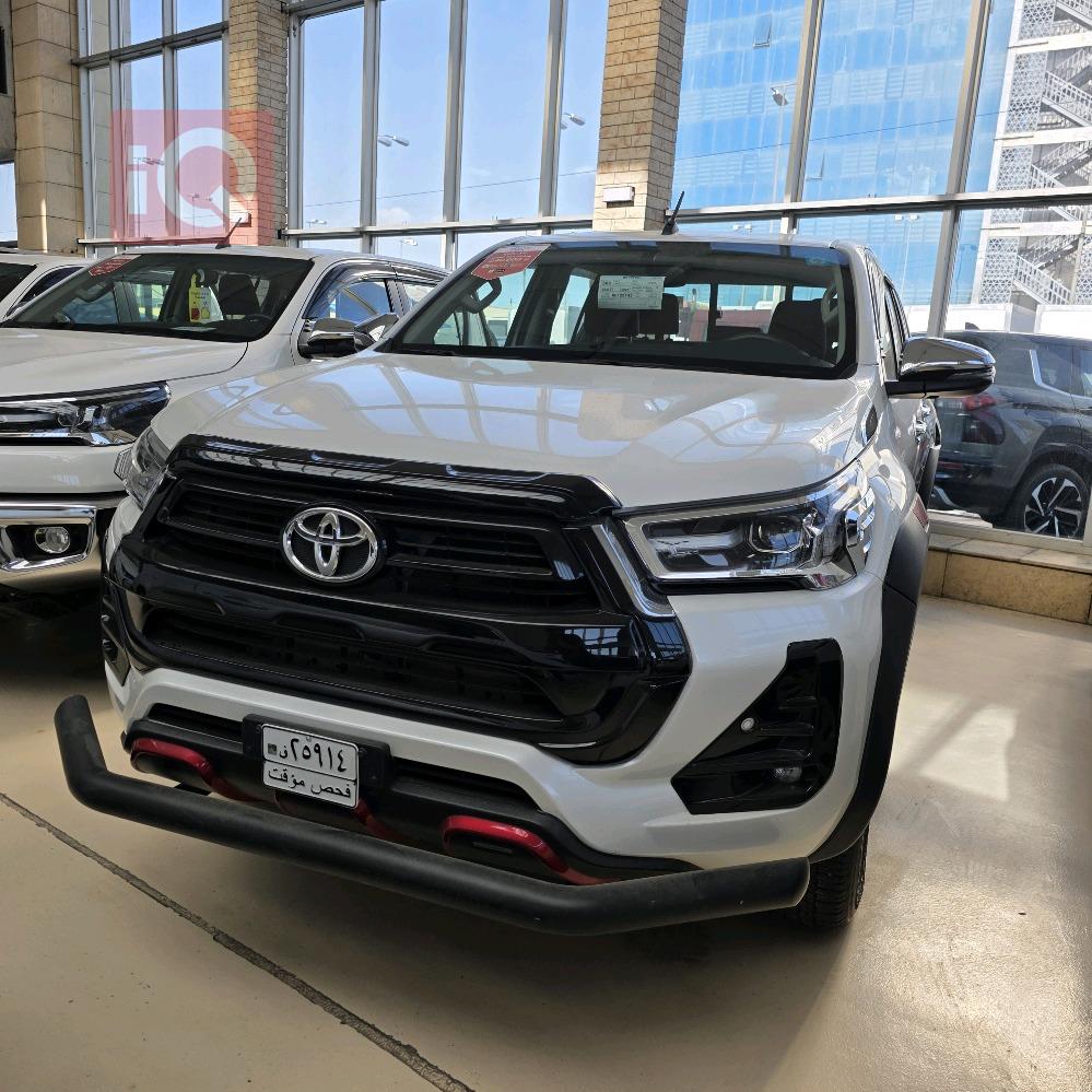 تويوتا هايلوكس